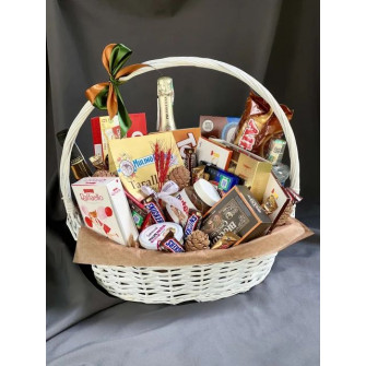 Корзина сладостей 5